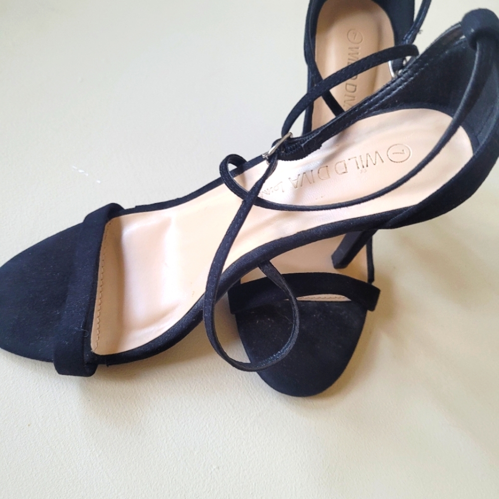 Wild diva lounge heels sz 7